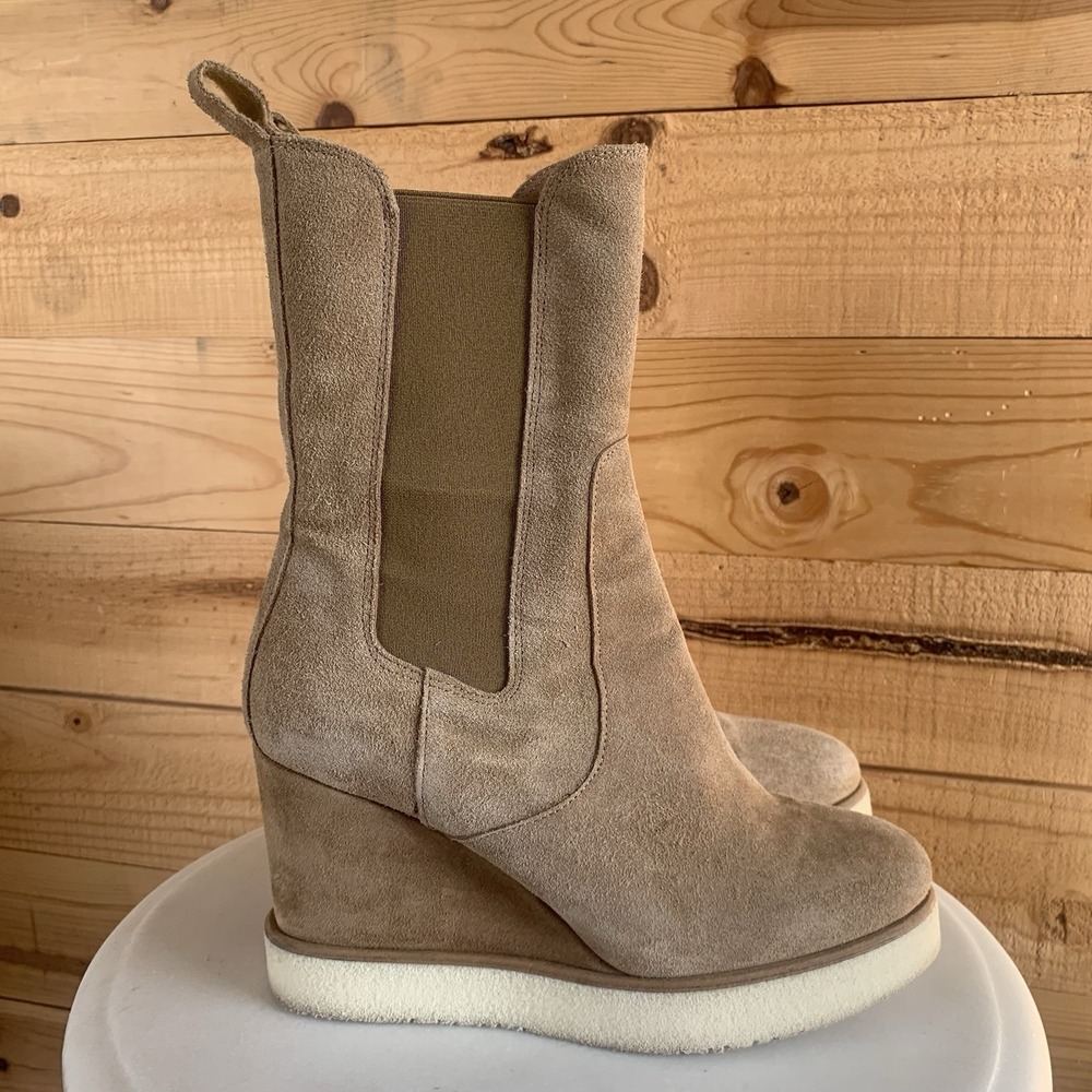 Anthropology Renatta Women's Suede Wedge Chelsea Boots Sz7.5(38) made In Spain